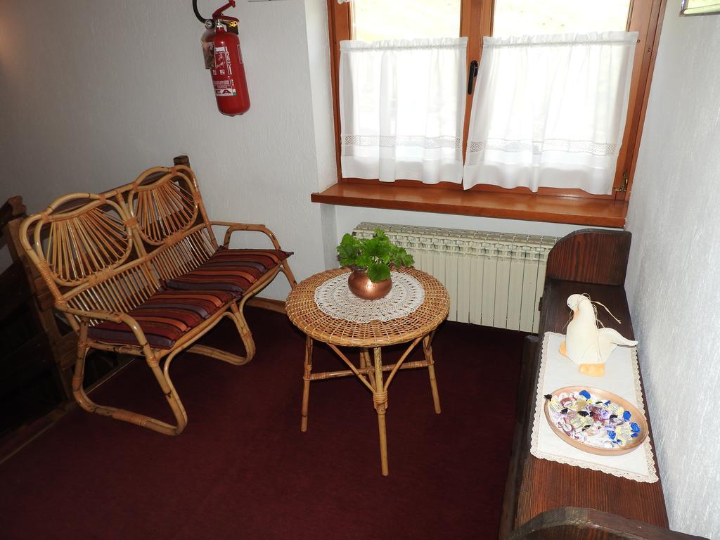 Hotel Le Clocher ชัมโปลุก ภายนอก รูปภาพ